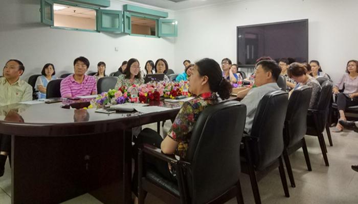 刮宫后月经不走怎么办(做完刮宫术后来月经流血不停）