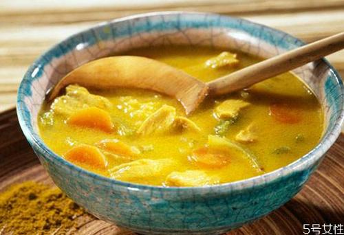 口腔溃疡可以吃咖喱吗(上火能吃咖喱吗）