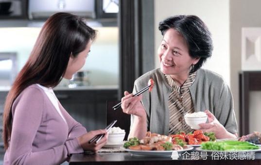 为什么儿媳结婚三年不孕，一离婚就怀上了？(儿媳进门婆婆一般都是给什么）