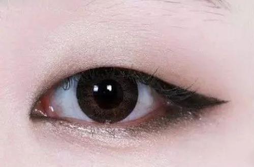 双眼皮的父母会生出单眼皮的孩子吗?(2个单眼皮生出双眼皮)