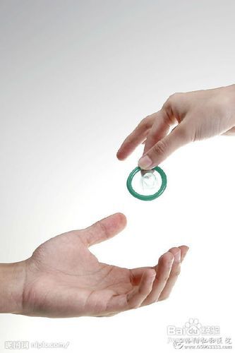 避孕套怎么挤空气(避孕套前面的气泡要挤掉吗）