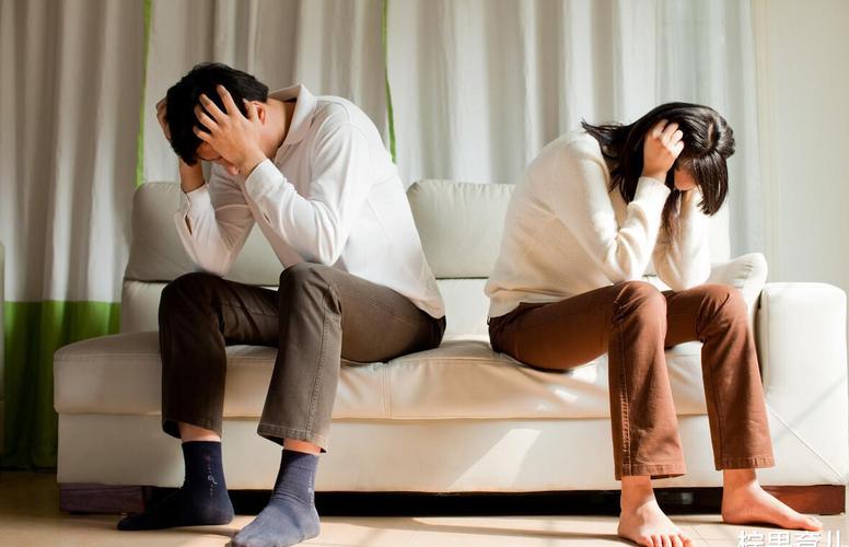 为什么年轻人生育欲望越来越低年轻人为什么不想生孩子(年轻人不生育)