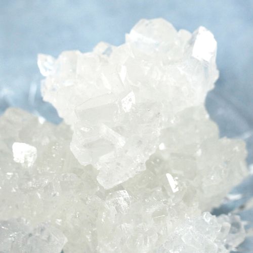 体寒的人可以吃冰糖雪梨吗(体寒上火可以吃冰糖雪梨)