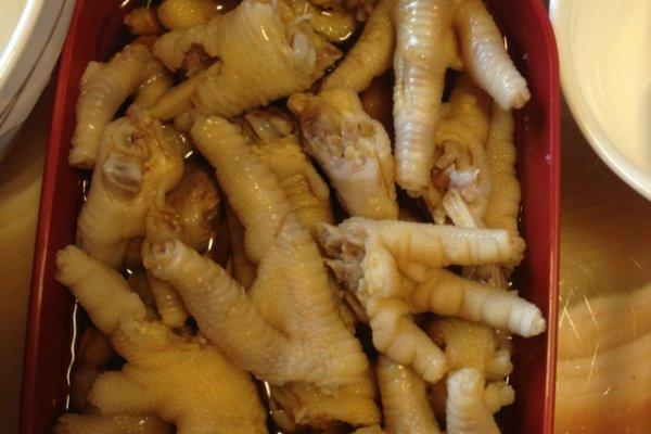 口腔溃疡可以吃泡椒凤爪吗(泡鸡爪怎么泡最好吃）