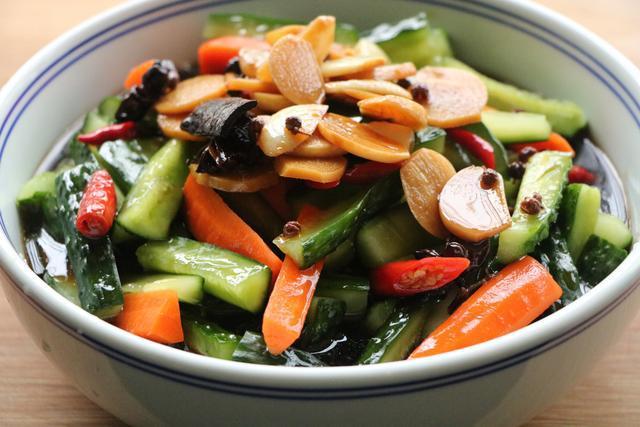 吃维生素e容易怀孕吗(孕早期维生素e吃多久就该停)