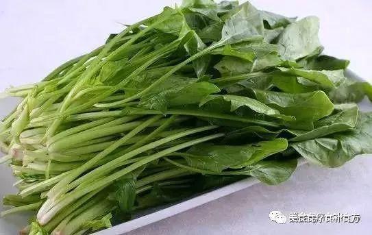 菠菜怎么吃补铁补血(菠菜咋样补铁最好）