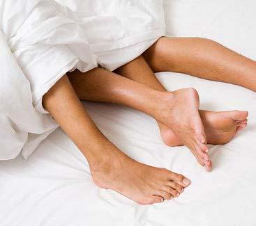 同房时小腹痛是怀孕吗(同房时女性疼痛是不孕了吗）