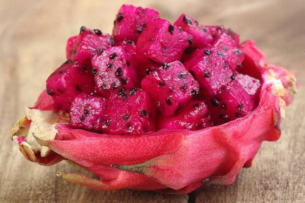 吃了火龙果不能吃什么(吃火龙果不能和什么一起吃）