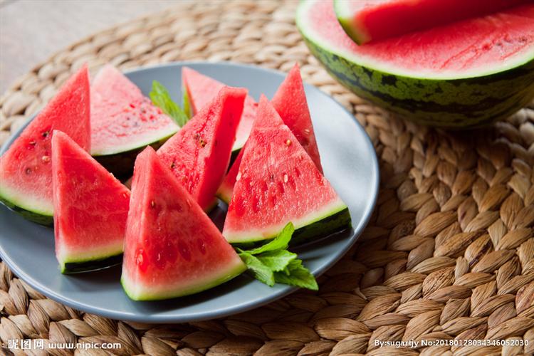 为什么经期不能吃西瓜西瓜会影响月经吗？(经期可以吃的水果有哪些）
