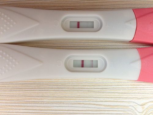 超过十分钟看验孕棒有两条线好吗(早孕试纸10分钟后出现两条杠）