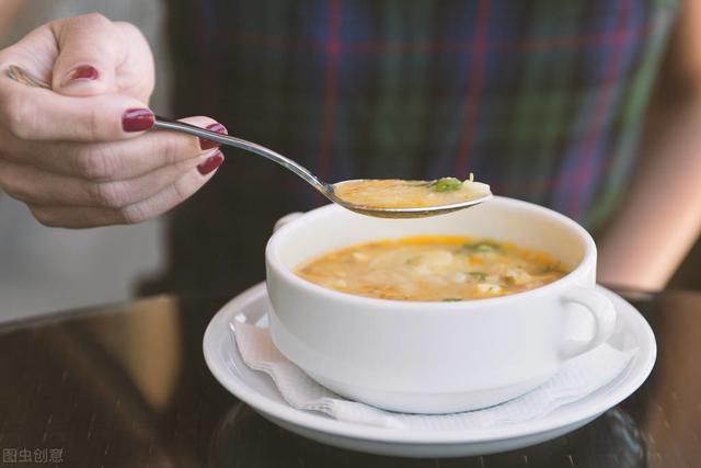 哪些人群喝汤要谨慎？(喝汤不好吗）