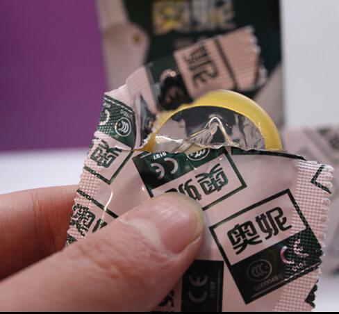 避孕套怎么分清正反面(避孕套正反面）