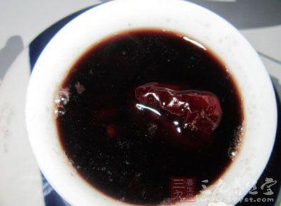 为什么经期血是黑色的这几个病因一定要注意!(经期同房了怎么办啊)