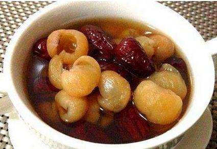 例假期间多吃什么食物好排除污血更好孕(女人来月经吃什么能排出污血)