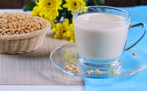 贫血喝豆浆有用吗(喝豆浆对贫血有好处吗）