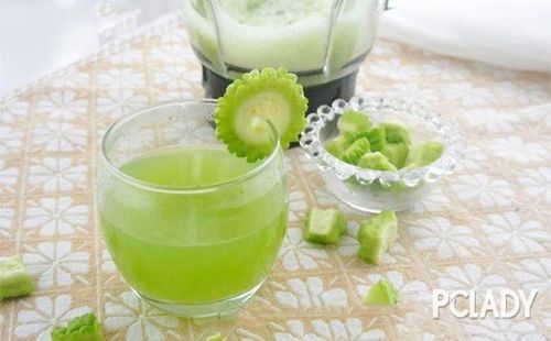 贫血的人可以吃苦瓜吗(贫血可以喝苦瓜泡水吗)