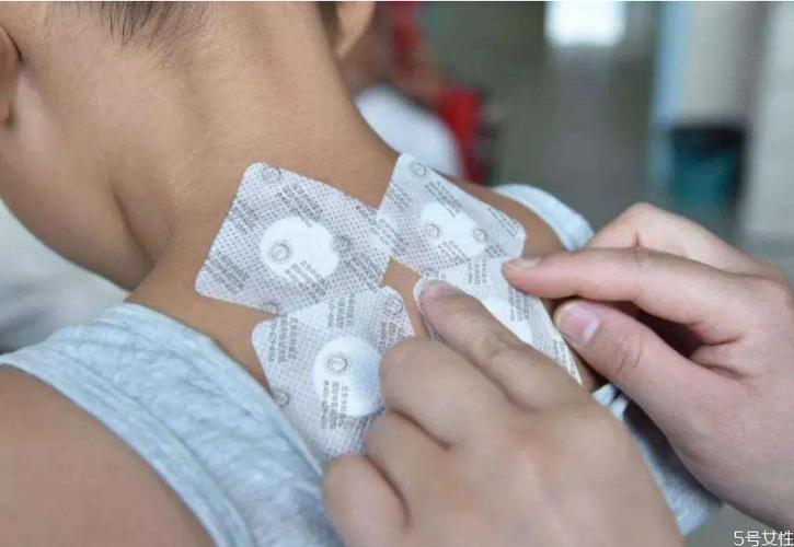 贴三伏贴可以吃感冒药吗(三伏贴冬天能贴吗）