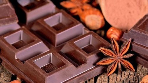 贫血的人可以吃巧克力吗(贫血多吃什么水果好)