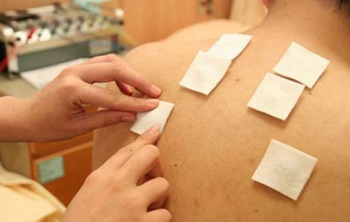 贴三伏贴可以吃感冒药吗(三伏贴冬天能贴吗）