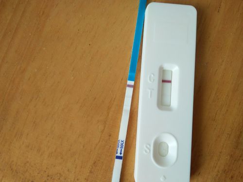 连续五天验孕试纸弱阳是什么原因(连续六天早孕试纸弱阳）