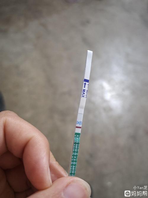 验孕棒一小时后两条线正常吗(验孕试纸半个小时后变成2条杠）