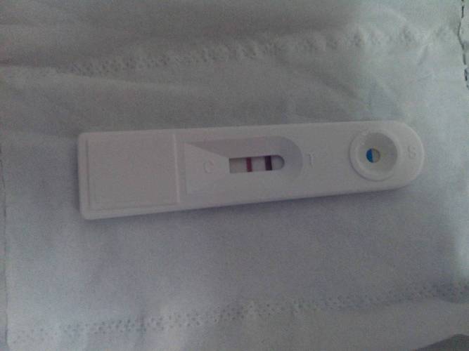 验孕棒不显示怎么回事(早早孕没有显示怎么回事)