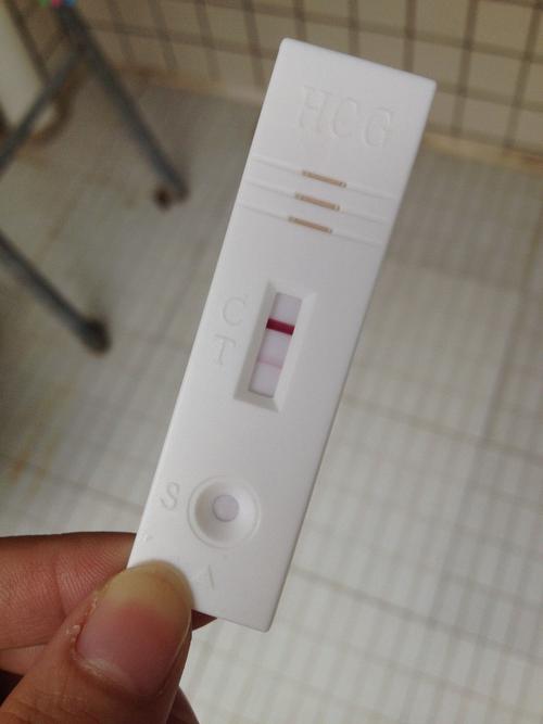 验孕棒t深c浅代表什么(测试纸t深c浅什么意思）