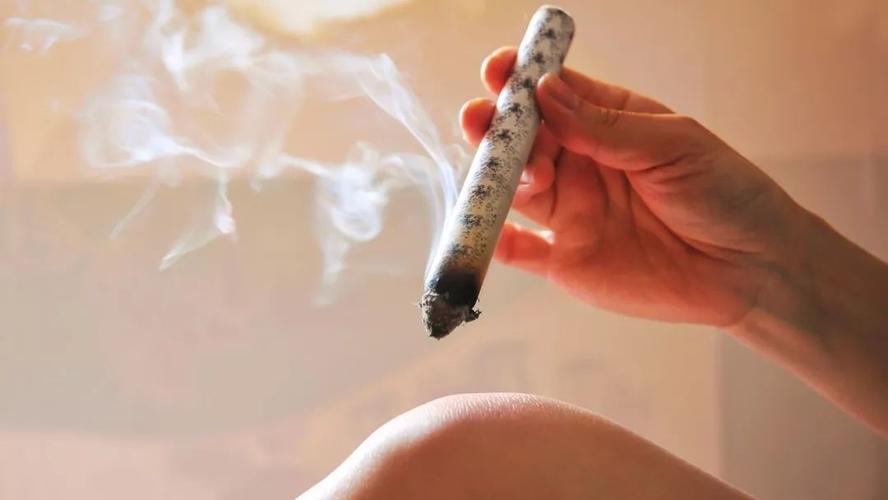 据外国相关的调查显示在长期进行艾灸的同时子宫内膜也会造成一定的刺激作用