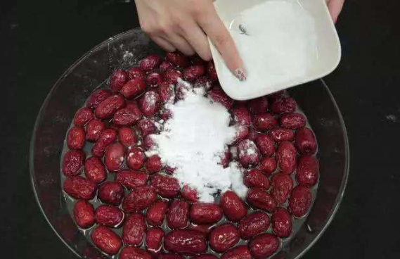 贫血的人吃什么好得快(贫血吃什么东西快速补血）