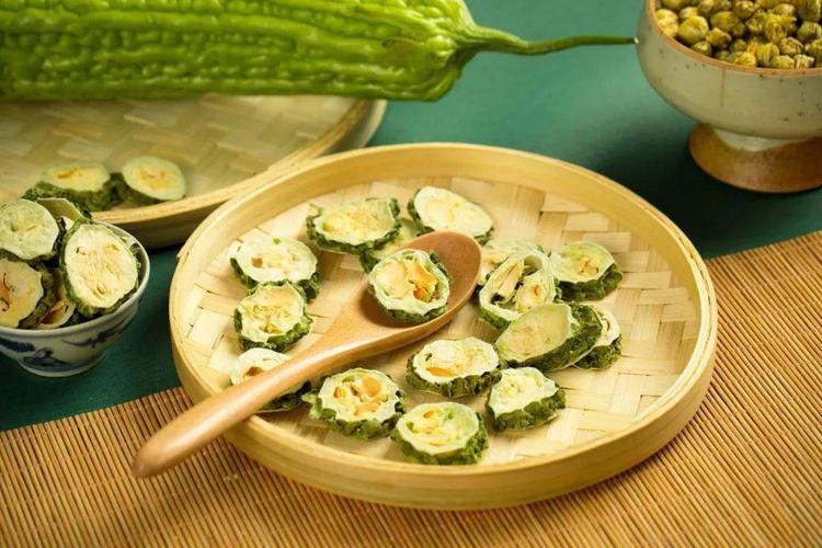 贫血的人可以吃苦瓜吗(贫血可以喝苦瓜泡水吗)