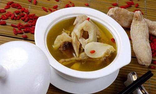 吃乌鸡能不能改善体寒(体虚体寒吃什么补最快最好）