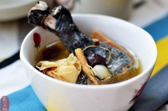 吃乌鸡能不能改善体寒(体虚体寒吃什么补最快最好）