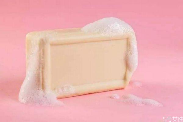 可以用肥皂洗脸吗