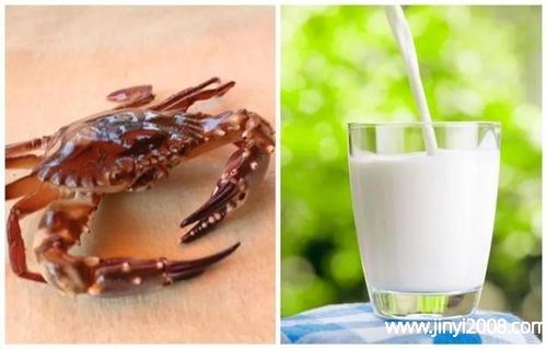 吃完蟹可以喝酸奶吗