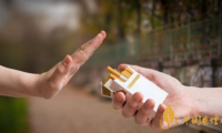 吸烟对男性生育力的影响,你知道有哪些吗?(男性抽烟对生育有多大影响)