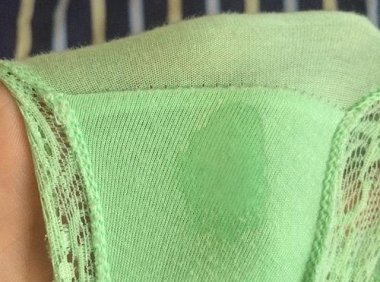 分泌物像水一样是怎么回事(分泌物像水一样流出来特别多）