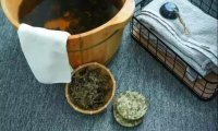 艾叶泡脚助孕是真的吗(用艾草泡脚有助于睡眠么）