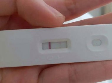 验孕棒c区半条线t区一条线怎么回事(验孕棒只有t区一条线c区没有）