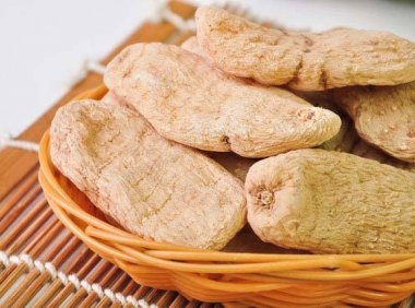 贫血的人可以吃天麻吗(女人吃天麻的功效与作用禁忌)